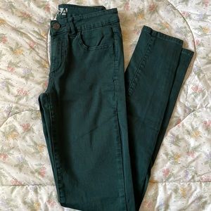 Garage clothing skinny Jean. Size 1. Dark Hunter green. High waist jegging.